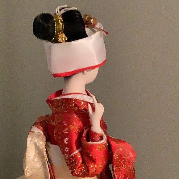 NIB Japanese Geisha Bride Doll - Picture 5 of 7